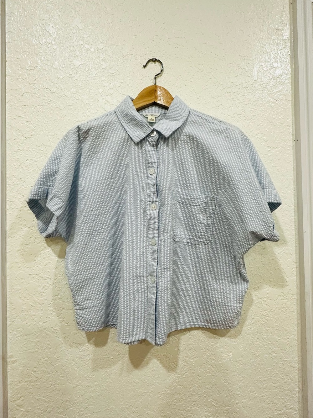 Aeropostale Light Blue Striped Seersucker Short Sleeve Shirt